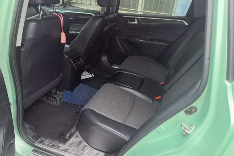 Used Honda Jade 2017 1.8L automatic Comfort version 5 seats Left Rear Seat