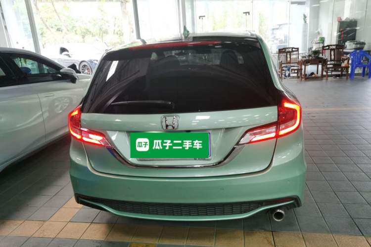 Used Honda Jade 2017 1.8L automatic Comfort version 5 seats Rear