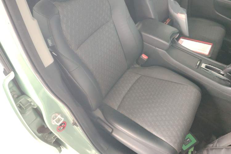 Used Honda Jade 2017 1.8L automatic Comfort version 5 seats Right Front Seat