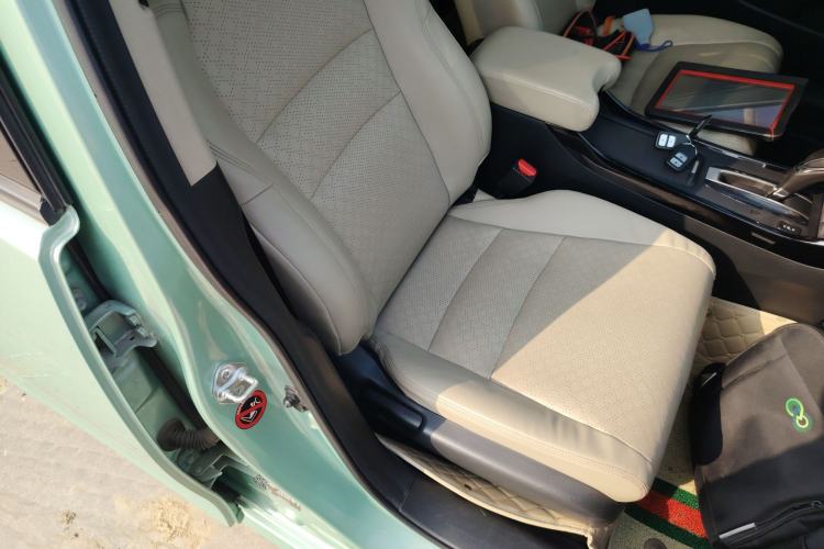 Used Honda Jade 2017 210 TURBO CVT Luxury Edition 5 Seats Right Front Seat