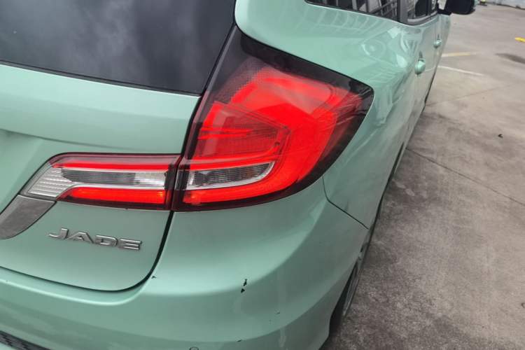 Used Honda Jade 2017 1.8L automatic Comfort version 5 seats Right Rear Taillight