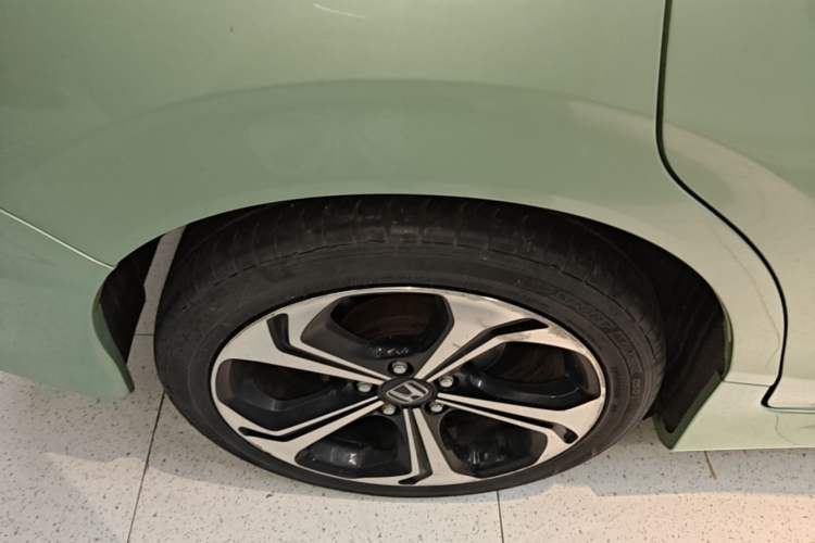 Used Honda Jade 2017 210 TURBO CVT Luxury Edition 5 Seats Right Rear Wheel Hub