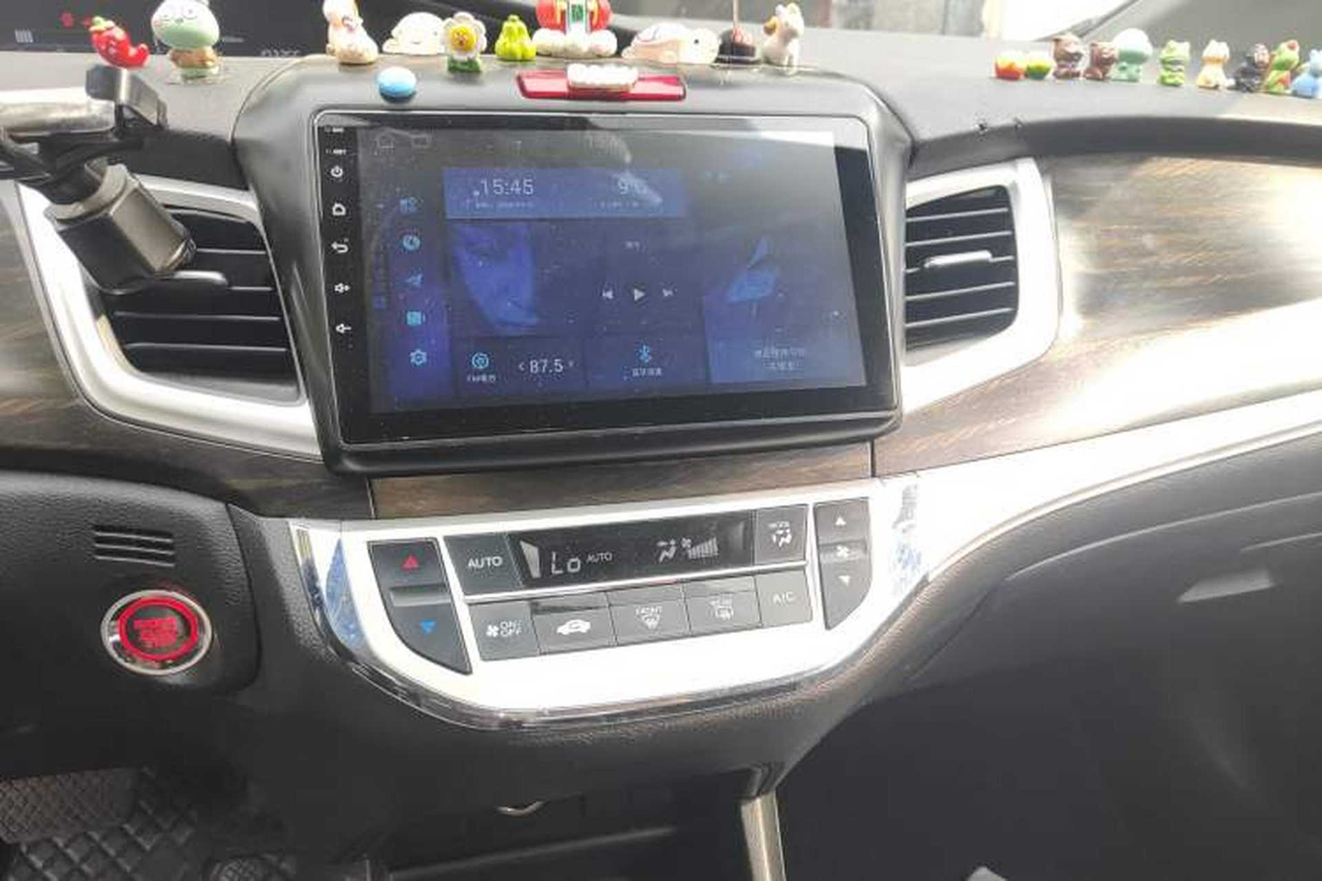 Used Honda Jade 2017 1.8L automatic Comfort version 5 seats Audio And AC Panel