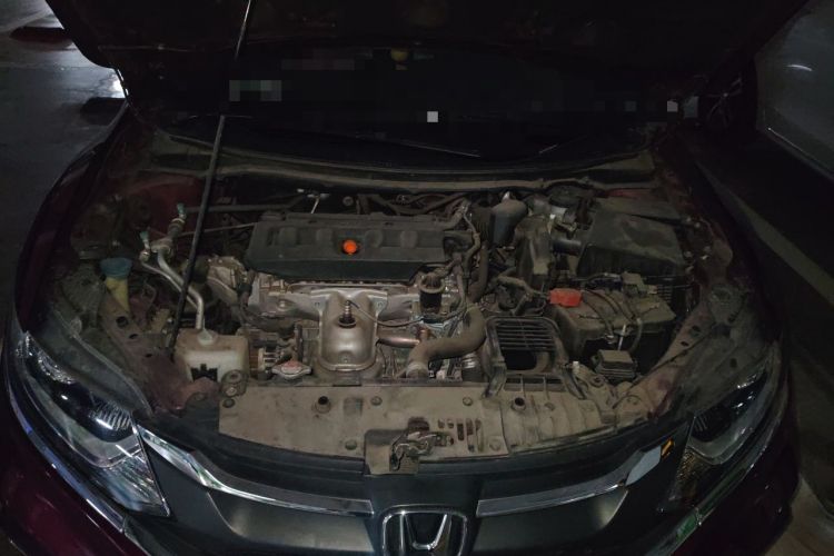 Used Honda Jade 2017 1.8L automatic Comfort version 5 seats Engine Bay