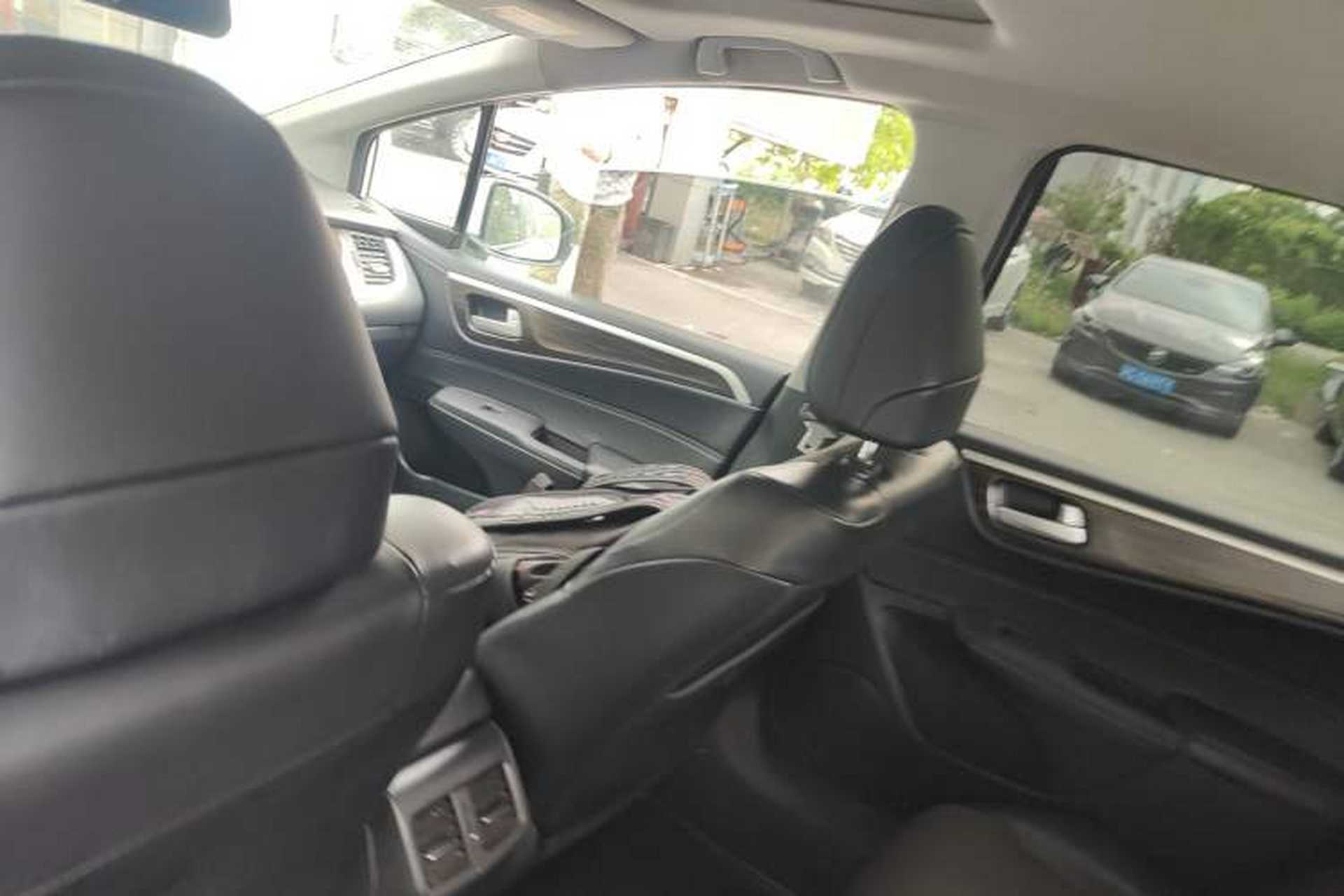 Used Honda Jade 2017 1.8L automatic Comfort version 5 seats Headliner