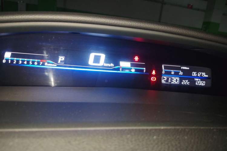 Used Honda Jade 2017 1.8L automatic Comfort version 5 seats Instrument Cluster