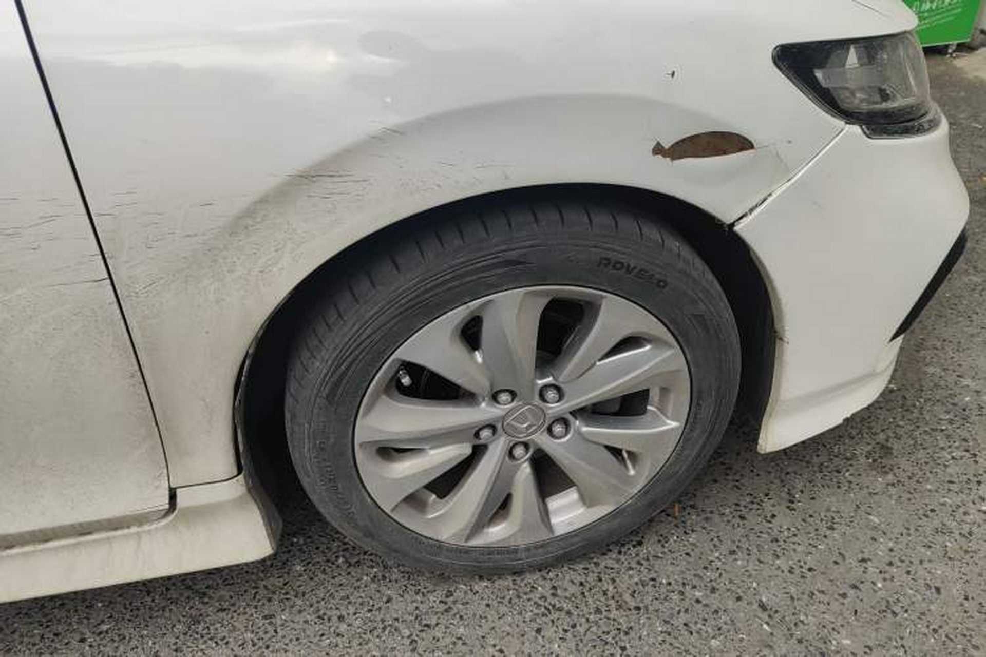 Used Honda Jade 2017 1.8L automatic Comfort version 5 seats Right Front Wheel Hub