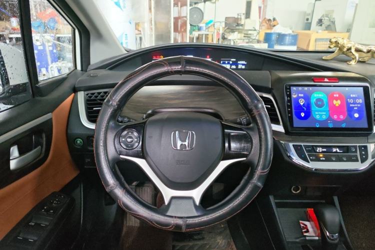 Used Honda Jade 2017 1.8L automatic Comfort version 5 seats Steering Wheel