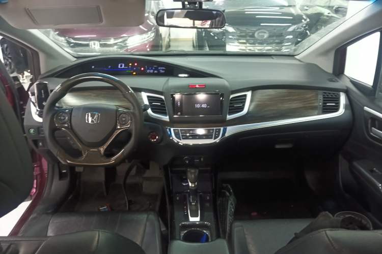 Used Honda Jade 2017 210 TURBO CVT Luxury Edition 5 Seats Center Console