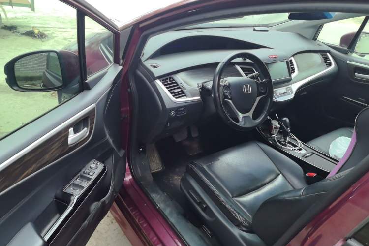 Used Honda Jade 2017 210 TURBO CVT Luxury Edition 5 Seats Driver Seat