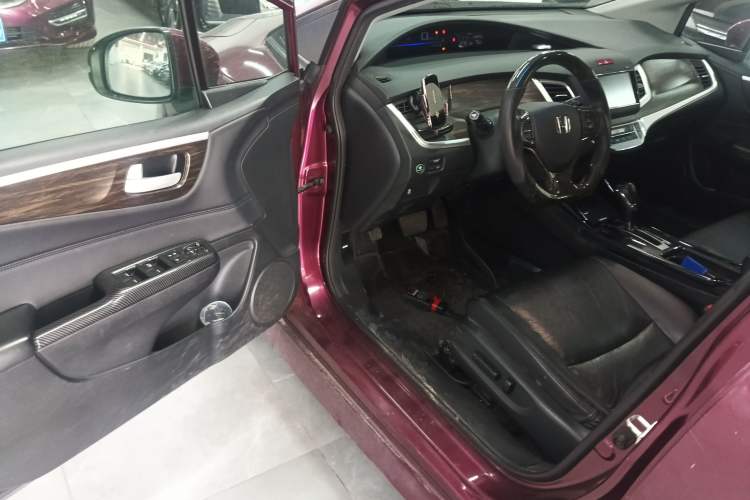 Used Honda Jade 2017 210 TURBO CVT Luxury Edition 5 Seats Driver Seat