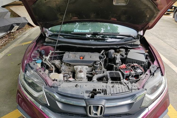 Used Honda Jade 2017 1.8L automatic Comfort version 5 seats Engine Bay