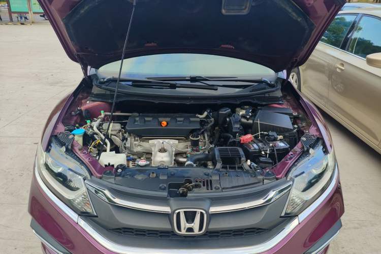 Used Honda Jade 2017 1.8L automatic Comfort version 5 seats Engine Bay