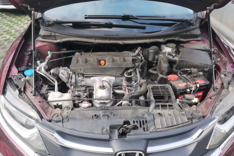 Used Honda Jade 2017 1.8L automatic Comfort version 5 seats Engine Bay