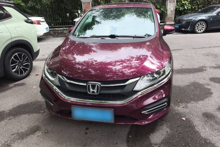 Used Honda Jade 2017 1.8L automatic Comfort version 5 seats Exterior 1