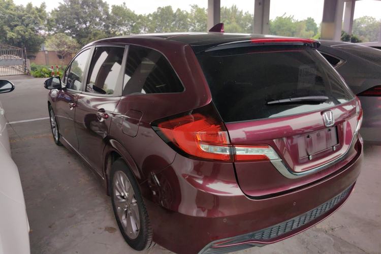 Used Honda Jade 2017 1.8L automatic Comfort version 5 seats Exterior 2