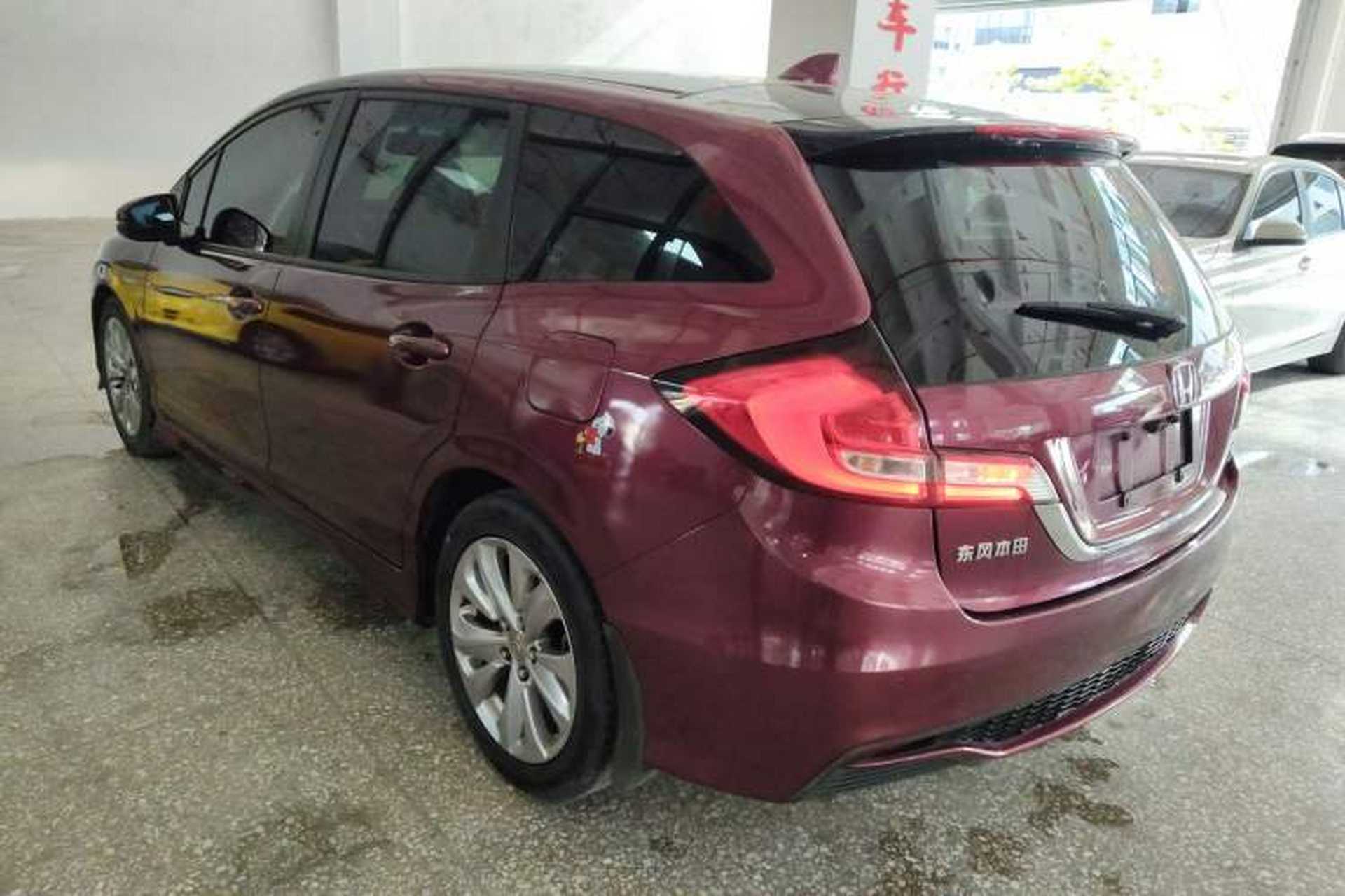 Used Honda Jade 2017 1.8L automatic Comfort version 5 seats Exterior 2