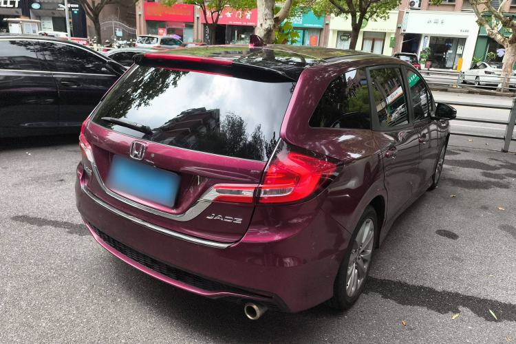 Used Honda Jade 2017 1.8L automatic Comfort version 5 seats Exterior 3