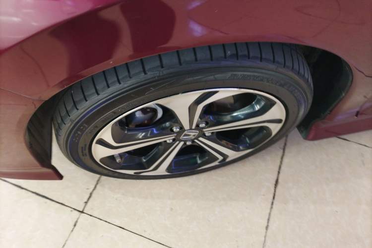 Used Honda Jade 2017 210 TURBO CVT Luxury Edition 5 Seats Exterior 4
