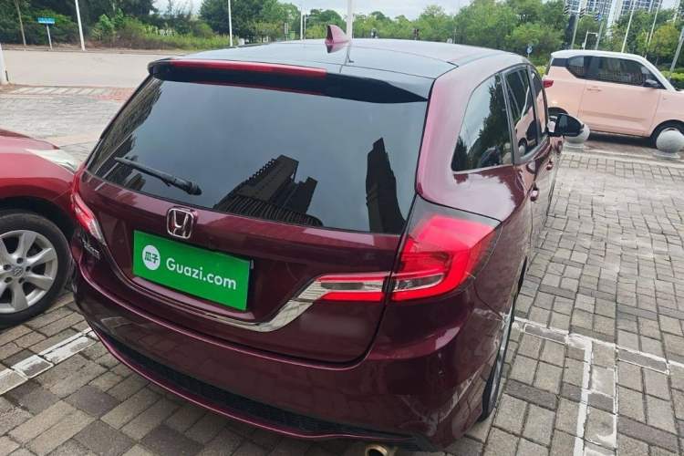 Used Honda Jade 2017 1.8L automatic Comfort version 5 seats Exterior 5