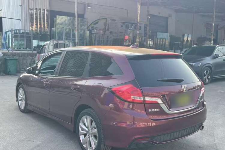 Used Honda Jade 2017 1.8L automatic Comfort version 5 seats Exterior 6