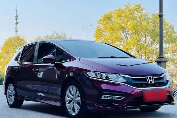 Used Honda Jade 2017 1.8L automatic Comfort version 5 seats Exterior 7