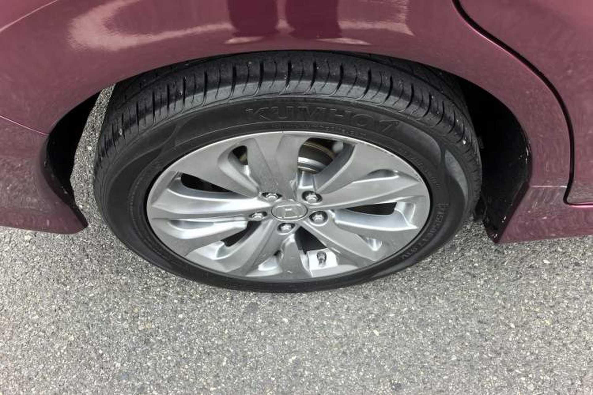 Used Honda Jade 2017 1.8L automatic Comfort version 5 seats Exterior 9