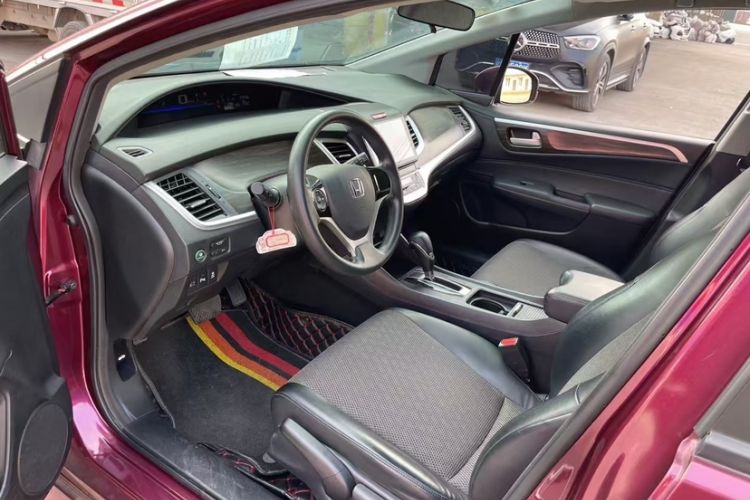 Used Honda Jade 2017 1.8L automatic Comfort version 5 seats Exterior 9