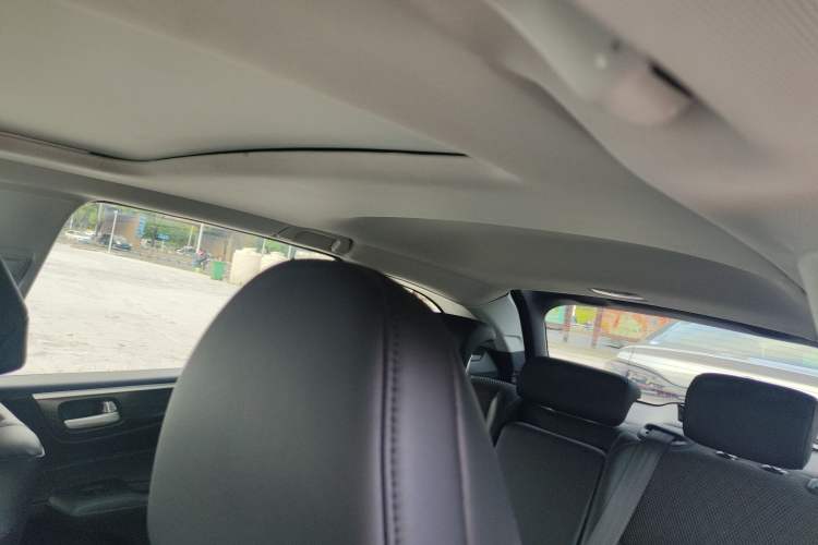 Used Honda Jade 2017 1.8L automatic Comfort version 5 seats Headliner