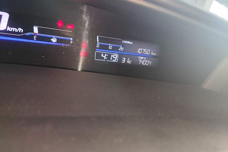Used Honda Jade 2017 1.8L automatic Comfort version 5 seats Instrument Cluster