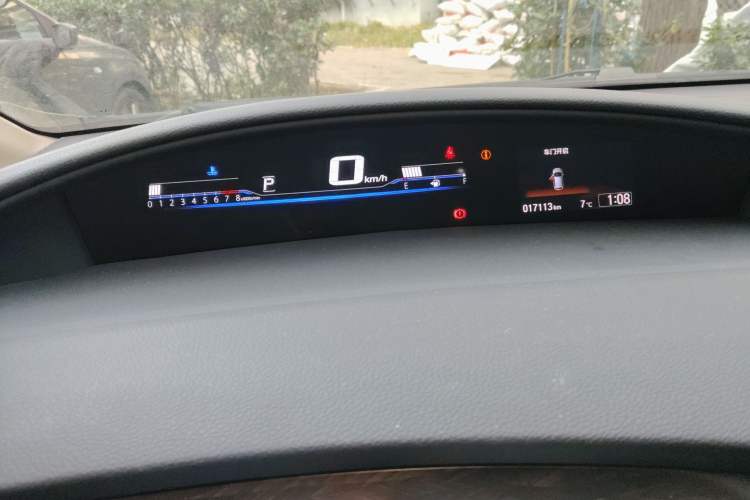 Used Honda Jade 2017 210TURBO CVT Luxury Edition 6 Seats Instrument Cluster