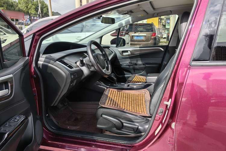 Used Honda Jade 2017 210TURBO CVT Fashion Edition 5-seater Interior 2