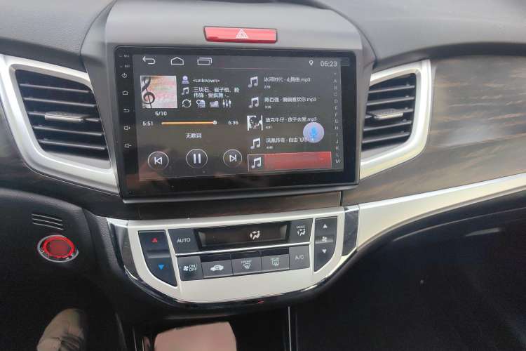 Used Honda Jade 2017 210TURBO CVT Fashion Edition 5-seater Interior 6