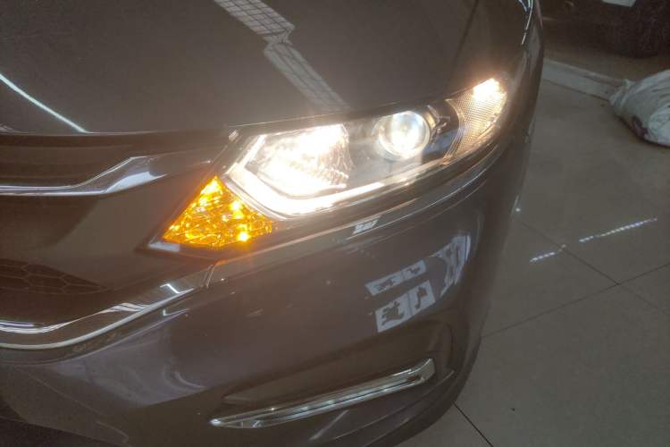 Used Honda Jade 2017 1.8L automatic Comfort version 5 seats Left Front Headlight