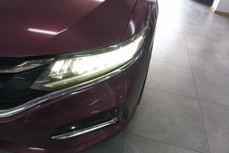 Used Honda Jade 2017 210 TURBO CVT Luxury Edition 5 Seats Left Front Headlight