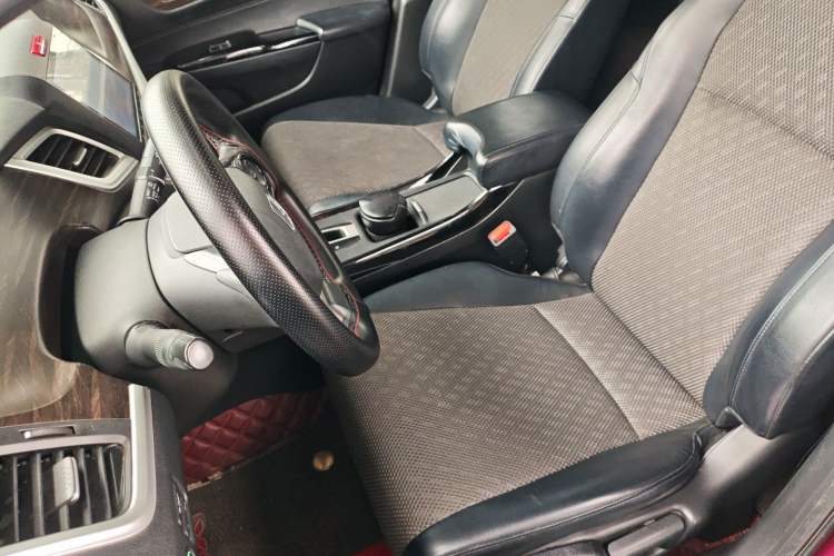 Used Honda Jade 2017 210TURBO CVT Fashion Edition 5-seater Left Front Seat