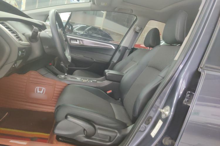 Used Honda Jade 2017 1.8L automatic Comfort version 5 seats Left Front Seat
