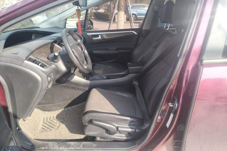 Used Honda Jade 2017 1.8L automatic Comfort version 5 seats Left Front Seat