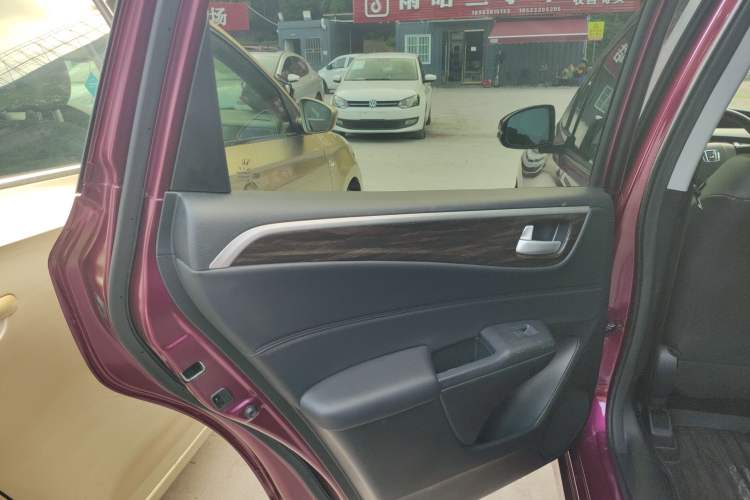 Used Honda Jade 2017 1.8L automatic Comfort version 5 seats Left Rear Door Interior