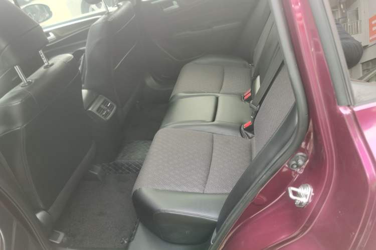 Used Honda Jade 2017 1.8L automatic Comfort version 5 seats Left Rear Seat