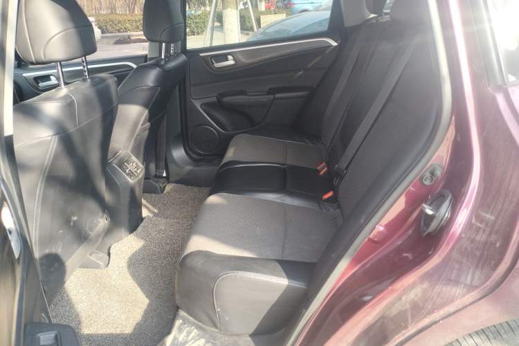 Used Honda Jade 2017 1.8L automatic Comfort version 5 seats Left Rear Seat