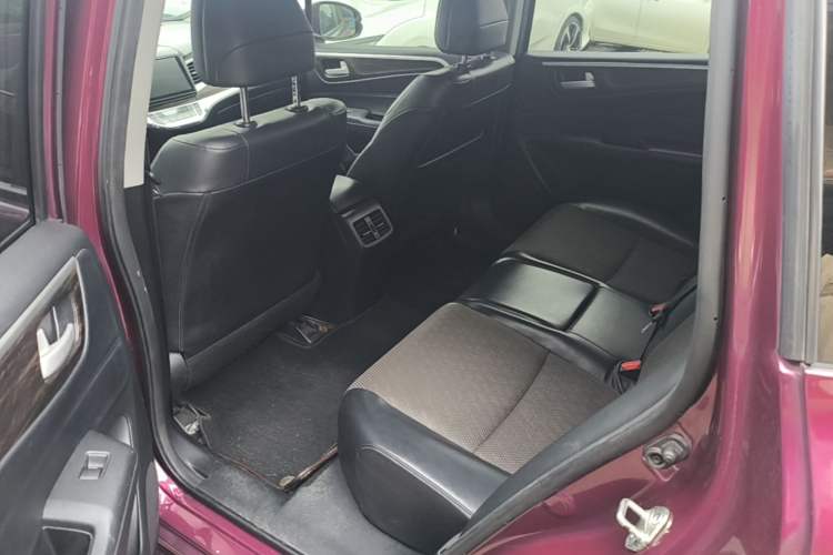 Used Honda Jade 2017 1.8L automatic Comfort version 5 seats Left Rear Seat