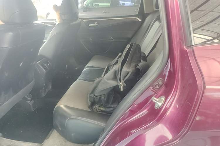 Used Honda Jade 2017 1.8L automatic Comfort version 5 seats Left Rear Seat