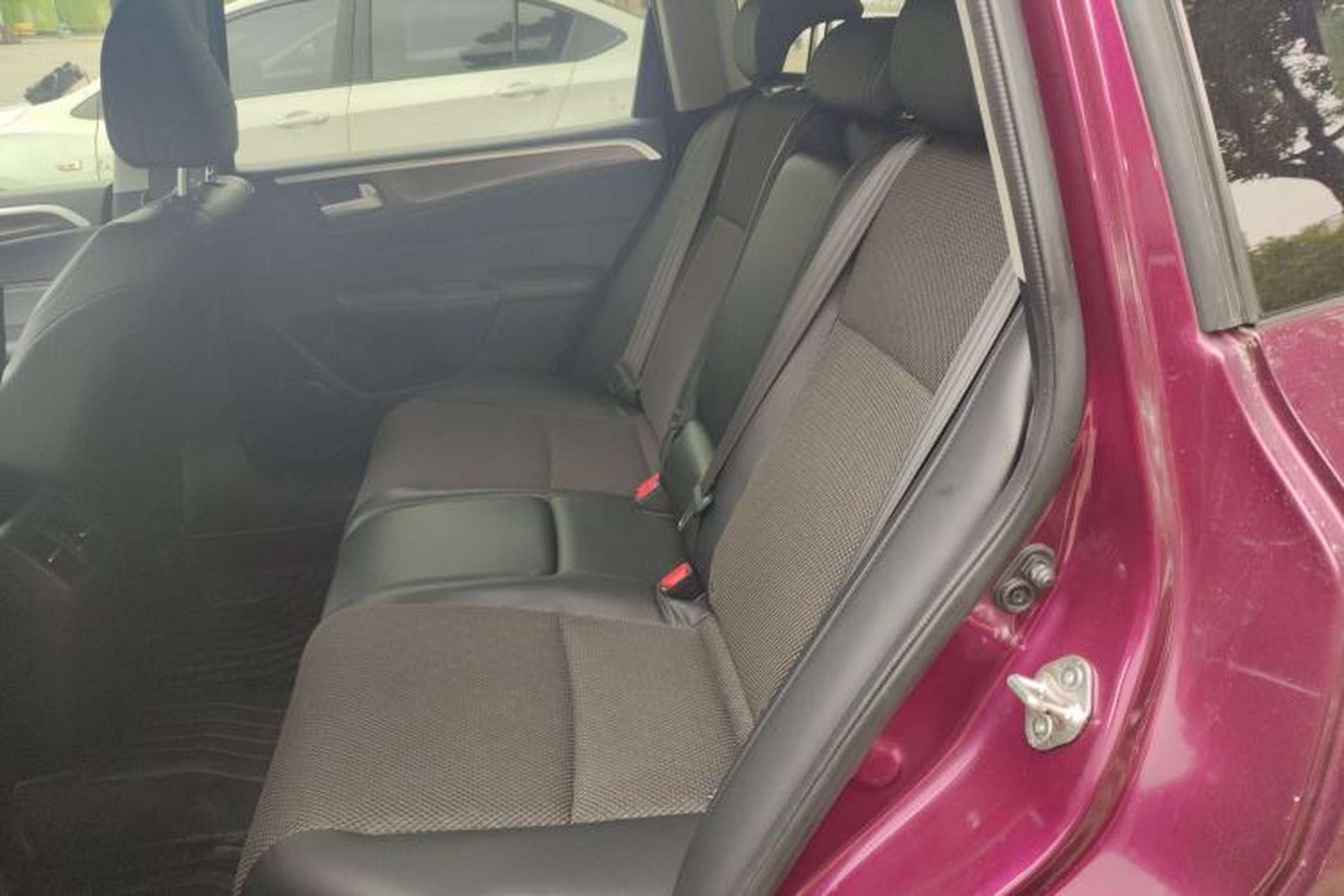 Used Honda Jade 2017 1.8L automatic Comfort version 5 seats Left Rear Seat