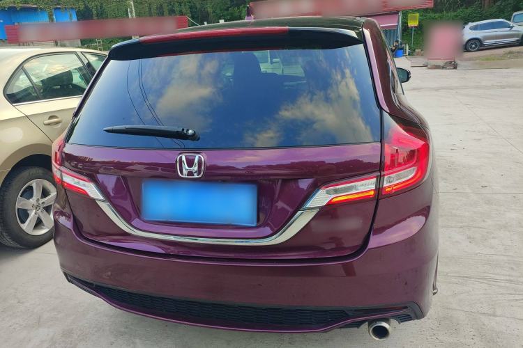 Used Honda Jade 2017 1.8L automatic Comfort version 5 seats Rear