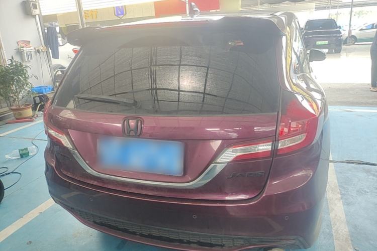 Used Honda Jade 2017 1.8L automatic Comfort version 5 seats Rear