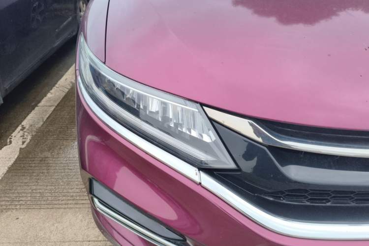 Used Honda Jade 2017 210 TURBO CVT Luxury Edition 5 Seats Right Front Headlight