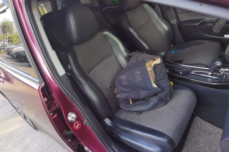 Used Honda Jade 2017 210TURBO CVT Fashion Edition 5-seater Right Front Seat