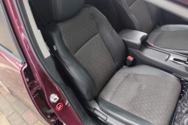 Used Honda Jade 2017 1.8L automatic Comfort version 5 seats Right Front Seat