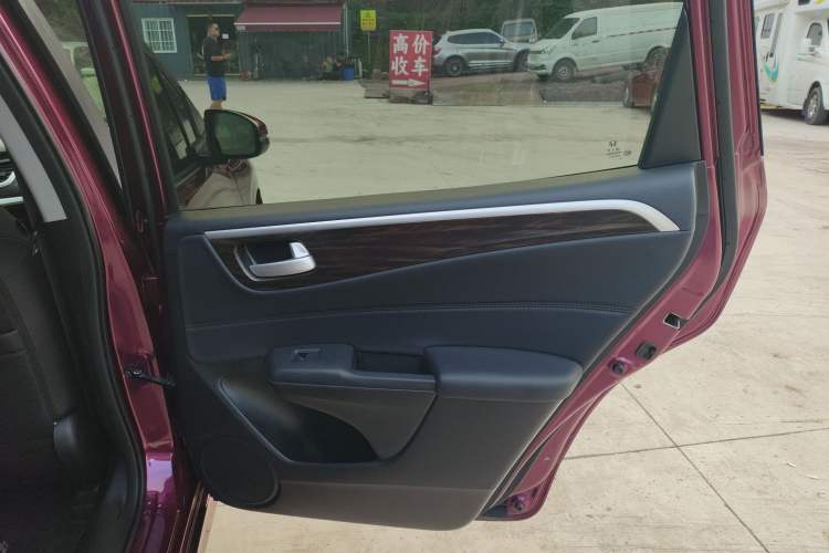 Used Honda Jade 2017 1.8L automatic Comfort version 5 seats Right Rear Door Interior